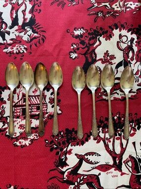 Set of 8 antique William Rogers silver spoons